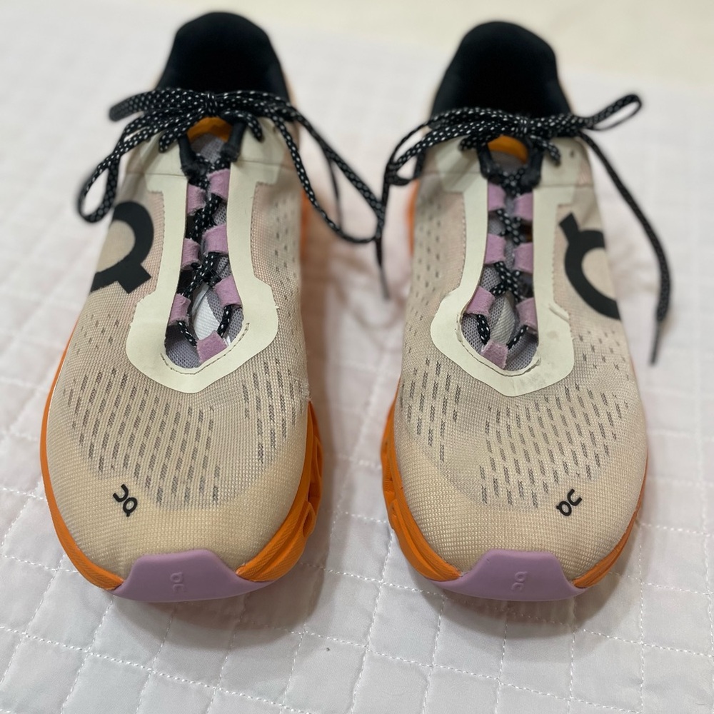 On Cloud Monsters. Size 8.5